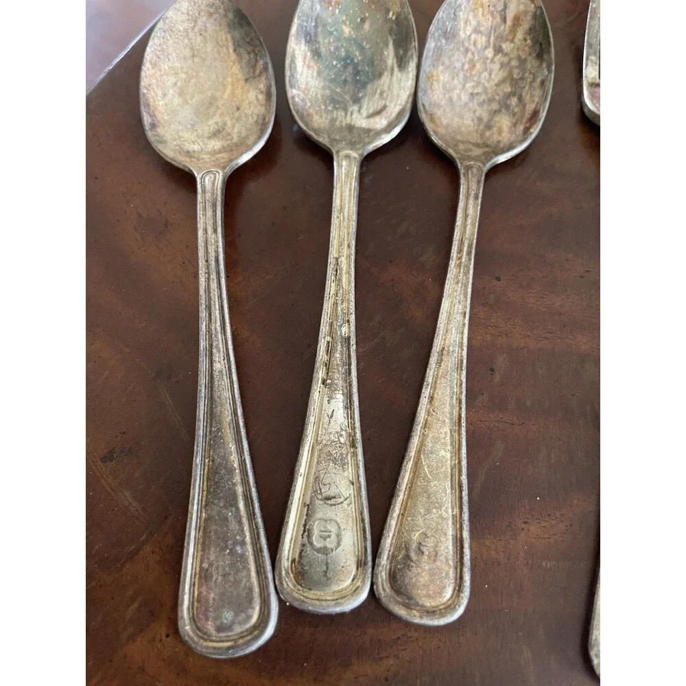 Vintage Wm. A Rogers Hotel Plate Oneida Ltd. 3 Spoons & 4 Forks